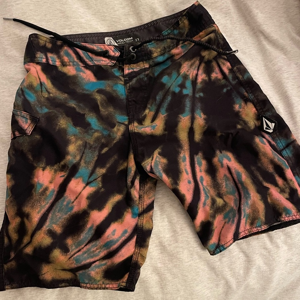 Boys Volcom board shorts